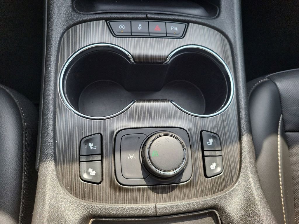 Used 2022 GMC Acadia SLT w/ Elevation Edition image 36