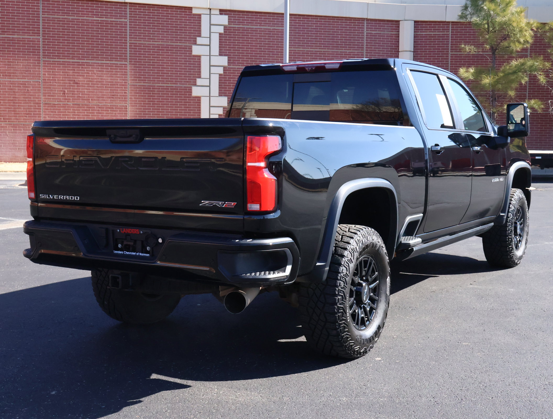 Certified 2025 Chevrolet Silverado 2500 ZR2 w/ Technology Package image 35