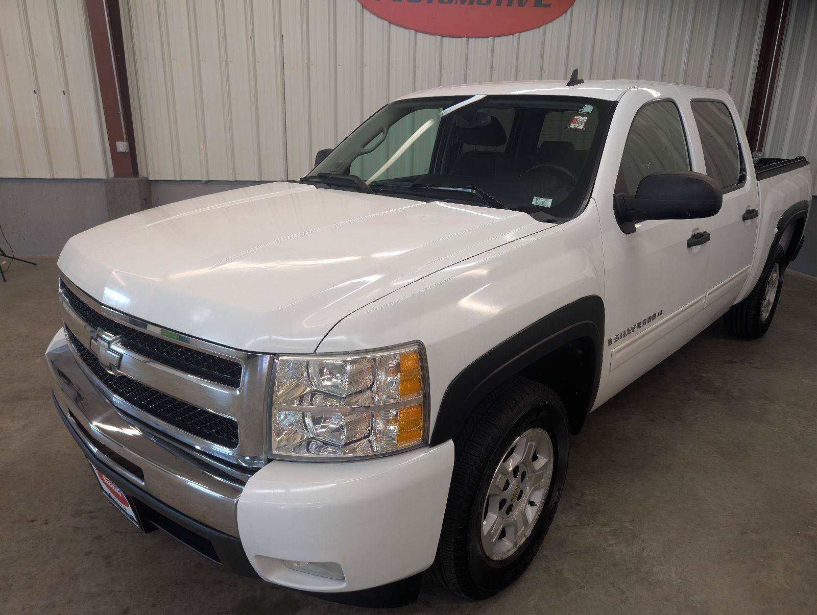 Used 2009 Chevrolet Silverado 1500 2WD Crew Cab w/ Exterior Plus Package image 8
