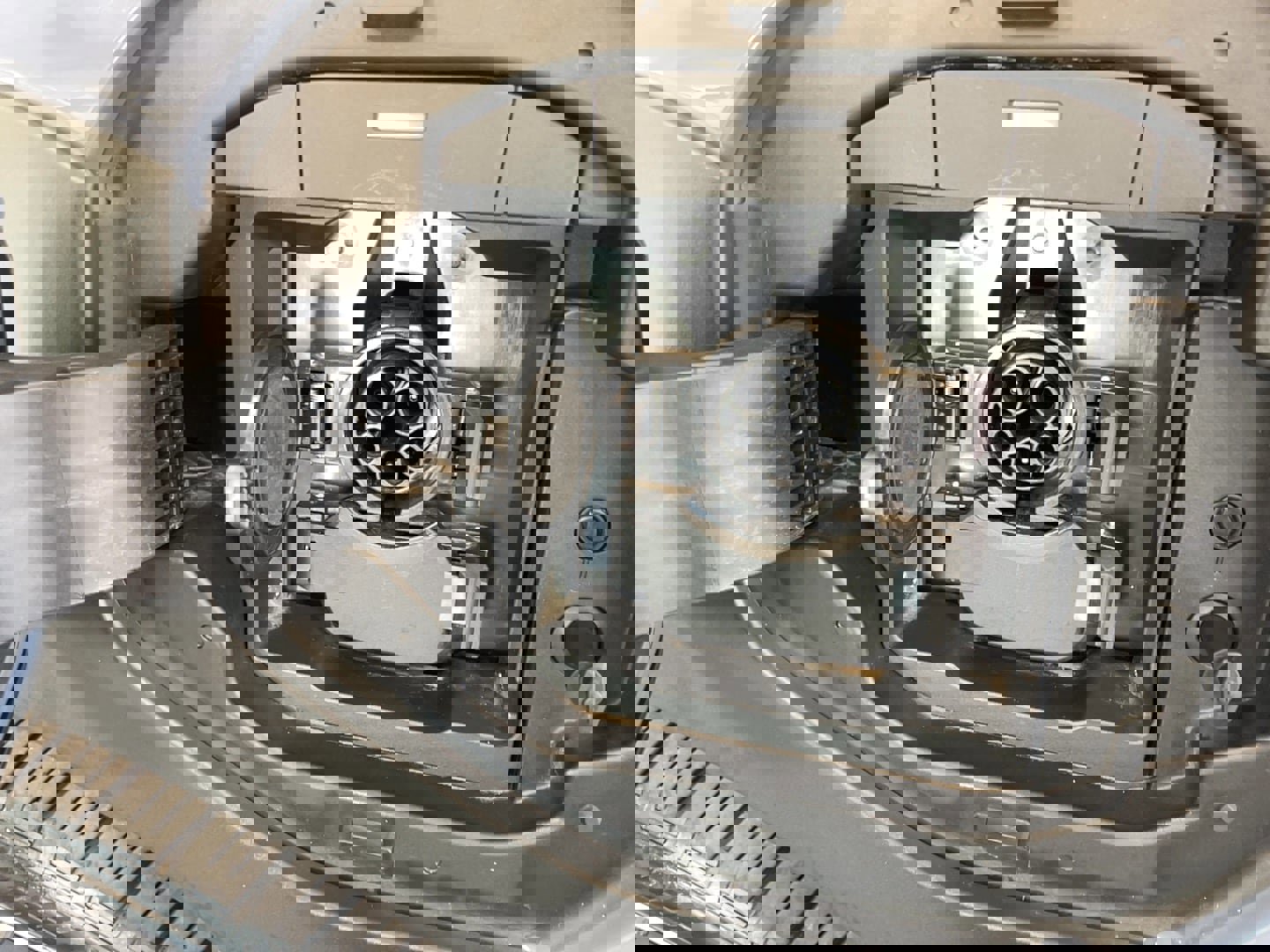 Used 2023 Toyota bZ4X AWD image 26