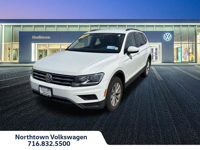 Used 2018 Volkswagen Tiguan SE AWD/4WD image 2