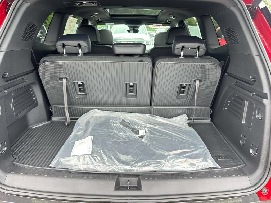 New 2026 GMC Acadia Elevation w/ Black Edition AWD/4WD image 4