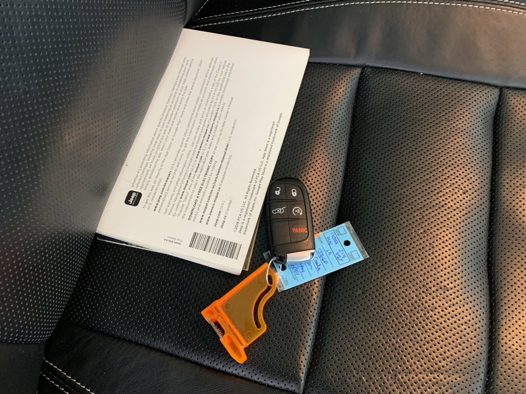 Used 2017 Jeep Grand Cherokee Limited w/ Luxury Group II image 45