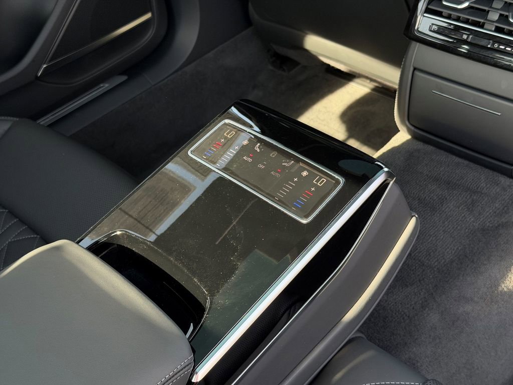 Used 2024 Audi S8 image 21