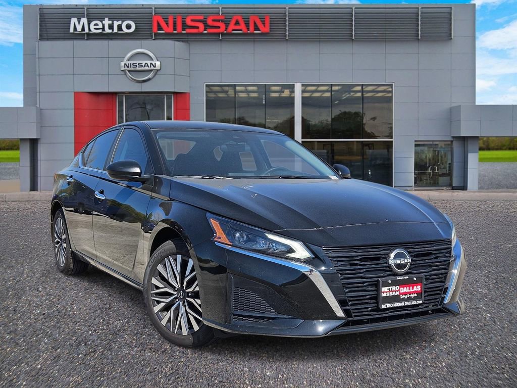 New 2025 Nissan Altima 2.5 SV