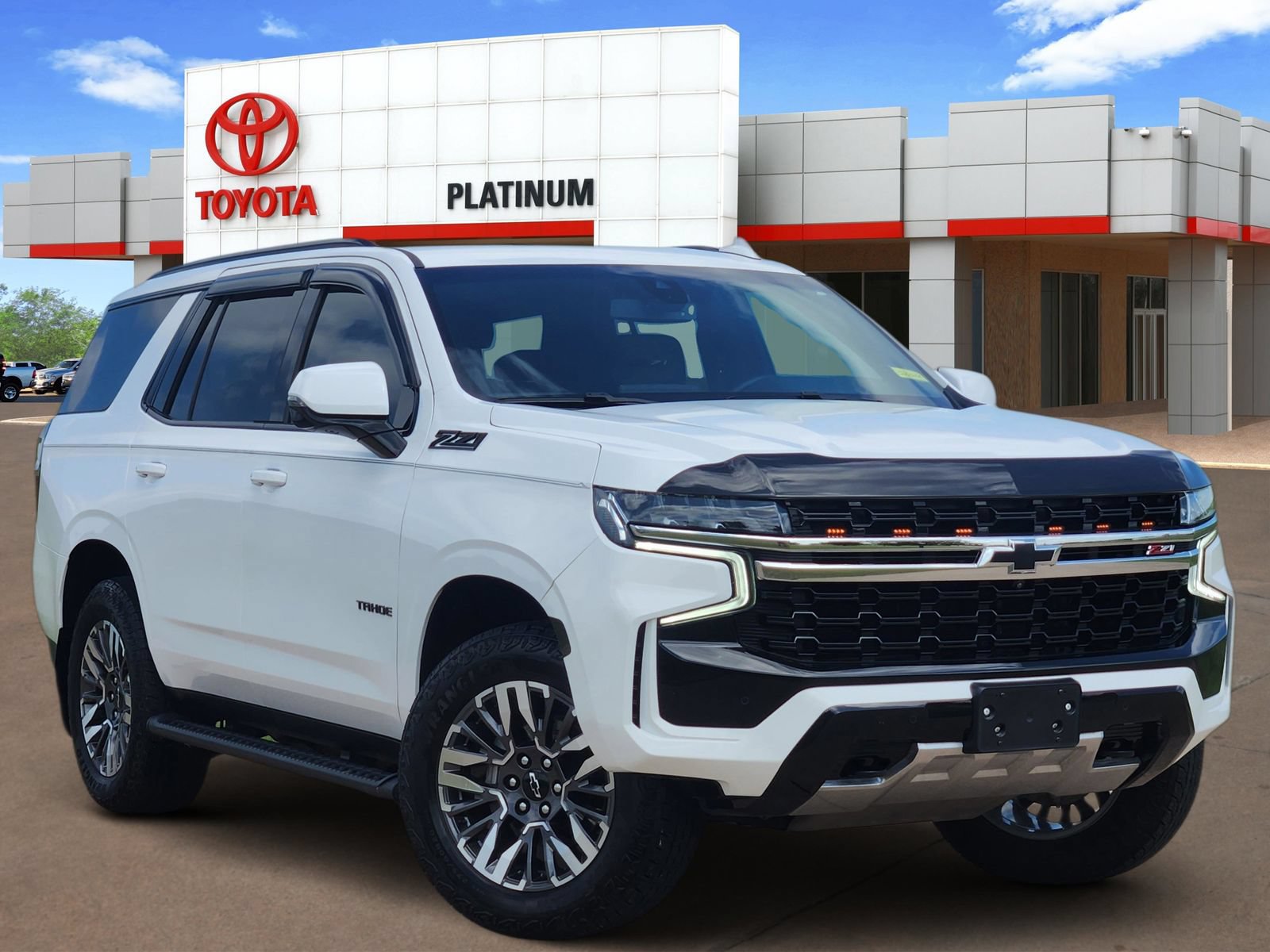 Used 2021 Chevrolet Tahoe Z71 w/ Z71 Off-Road Package AWD/4WD image 1