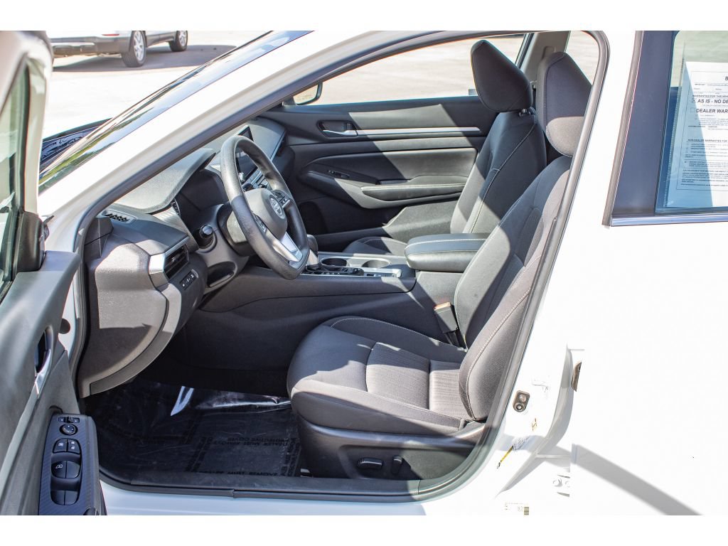 Used 2022 Nissan Altima 2.5 SV AWD/4WD image 29