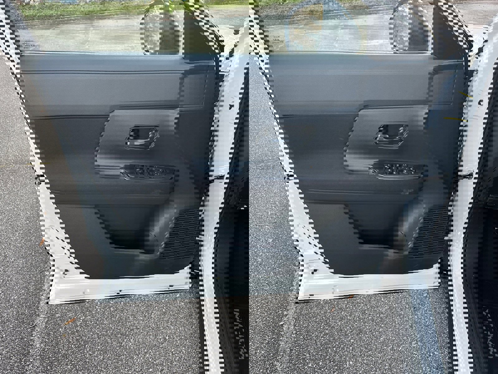 New 2026 Nissan Kicks S image 10