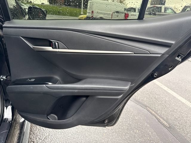 Used 2025 Toyota Camry SE w/ Convenience Package FWD image 16