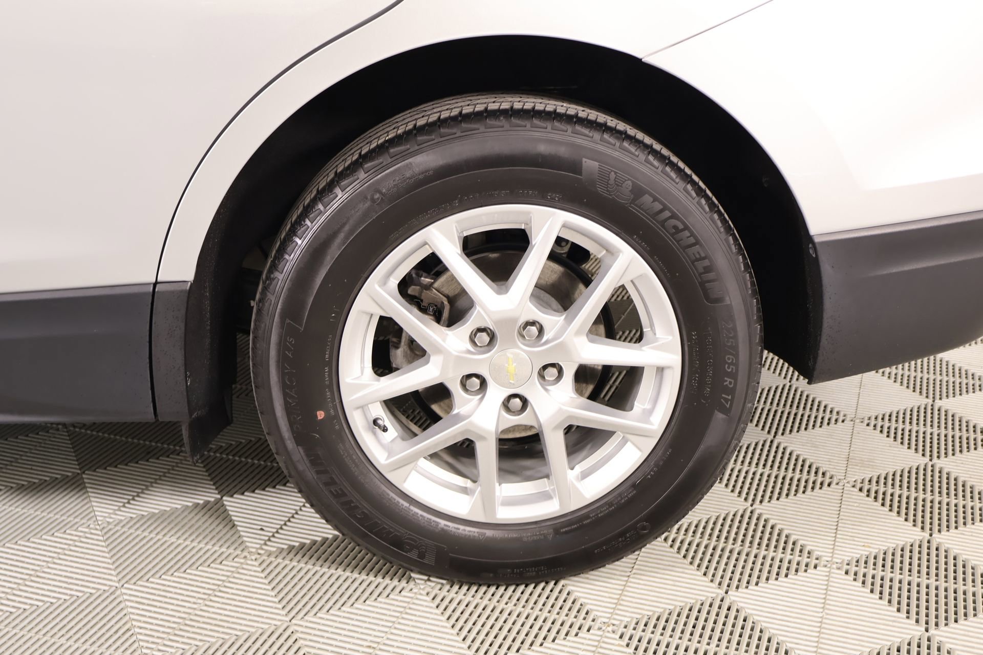 Used 2022 Chevrolet Equinox LT FWD image 17