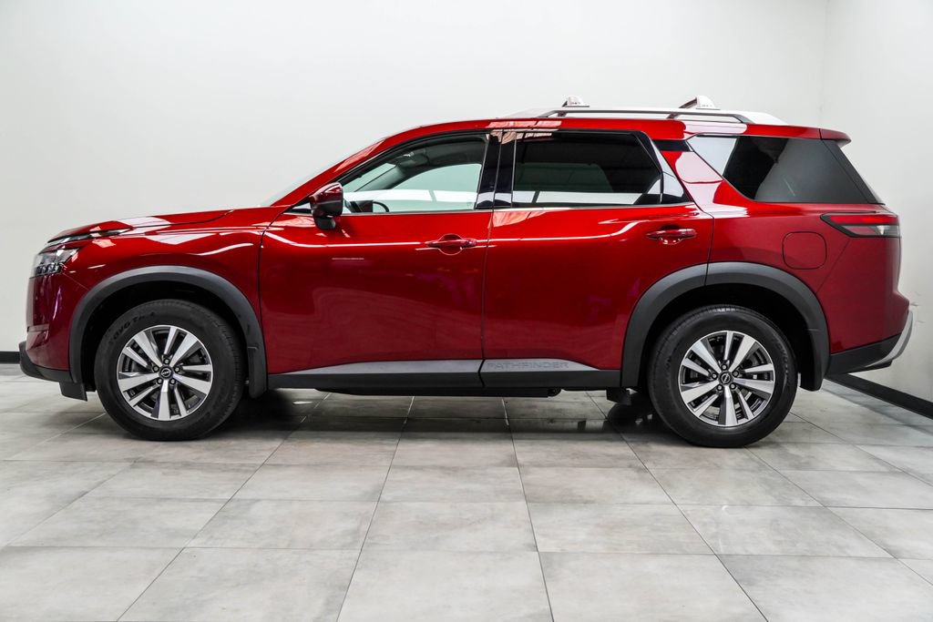Used 2023 Nissan Pathfinder SL AWD/4WD image 8