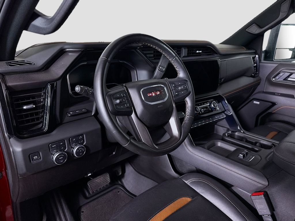 Used 2025 GMC Sierra 3500 AT4 w/ AT4 Premium Plus Package AWD/4WD image 9