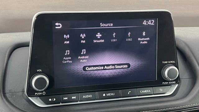 Used 2023 Nissan Rogue SV image 30