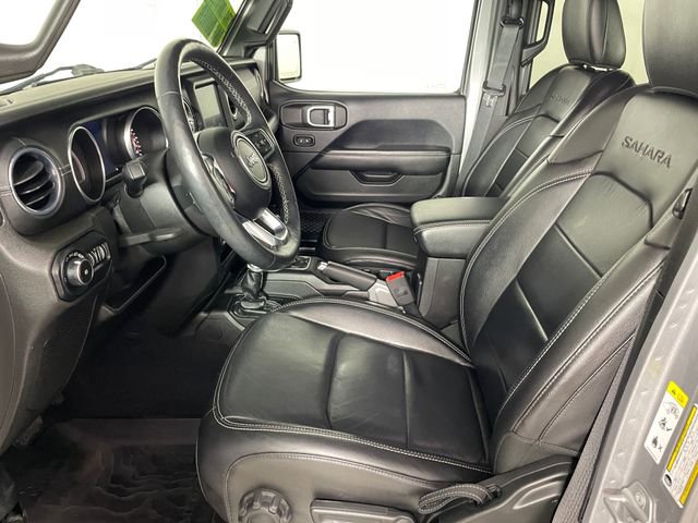 Used 2018 Jeep Wrangler Unlimited Sahara image 2
