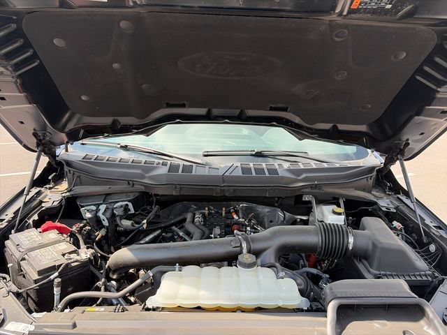 Used 2025 Ford F150 Lariat w/ Equipment Group 501A Mid AWD/4WD image 39