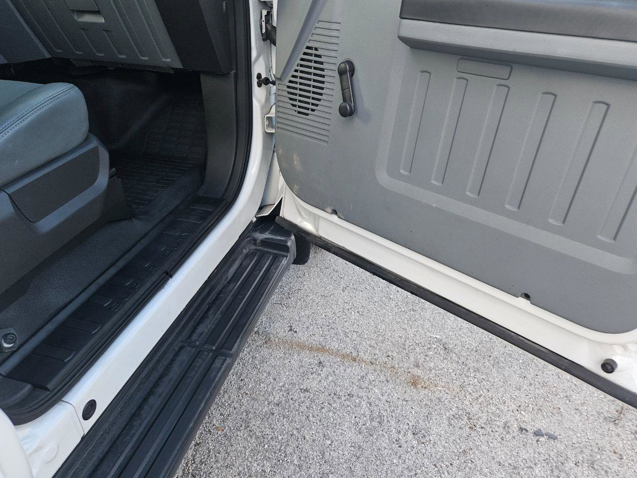 Used 2011 Ford F450 XL w/ XL Decor Group RWD image 17