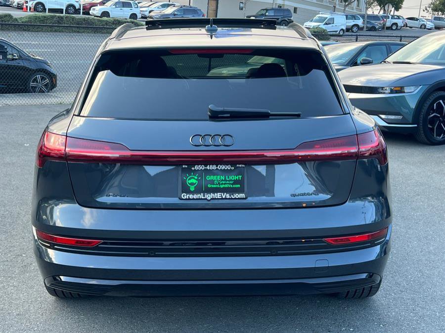 Used 2023 Audi e-tron Premium Plus w/ Premium Plus Package image 6
