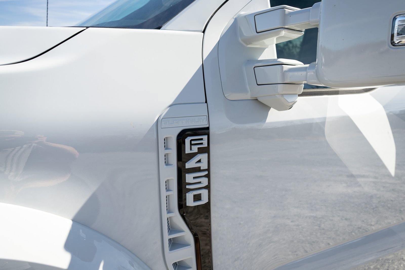 Used 2026 Ford F450 Platinum w/ FX4 Off-Road Package image 14