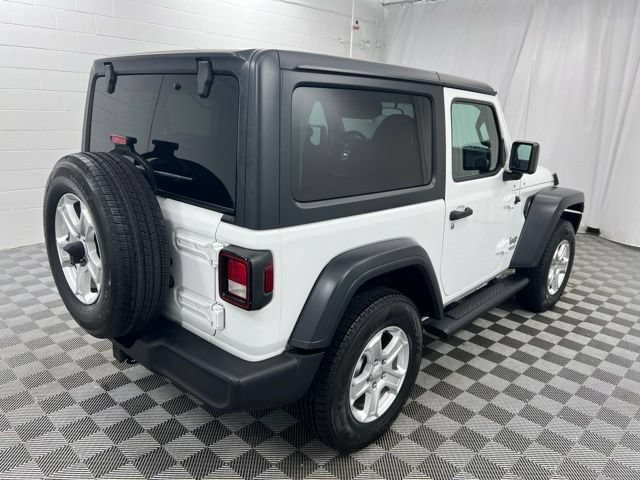 Used 2020 Jeep Wrangler Sport AWD/4WD image 5