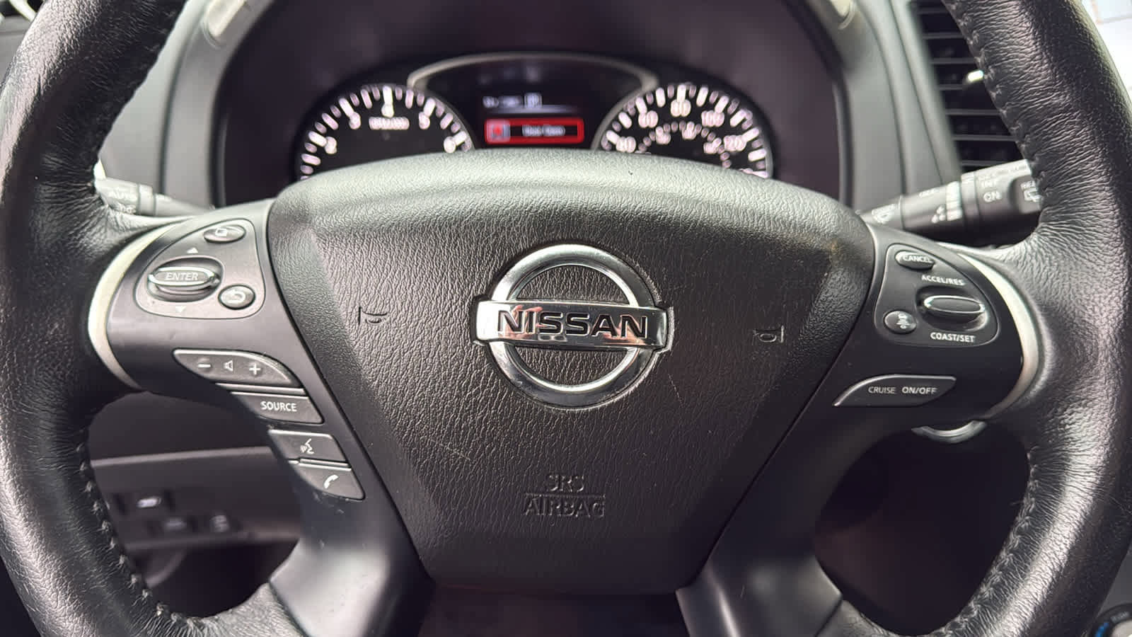 Used 2019 Nissan Pathfinder SL image 31