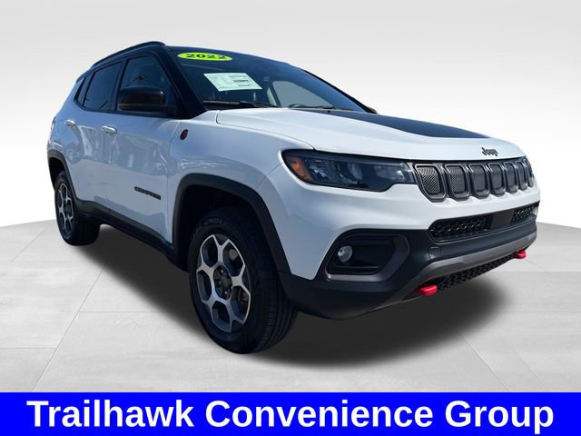 Used 2022 Jeep Compass Trailhawk w/ Sun and Sound Group AWD/4WD image 7