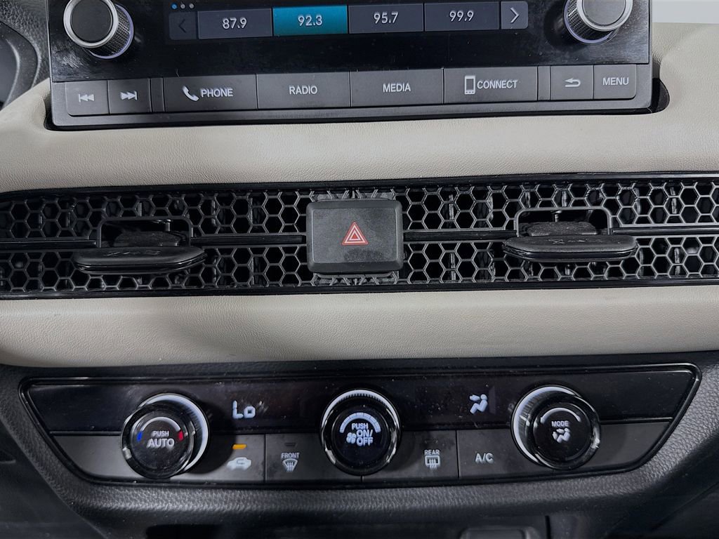 Certified 2024 Honda HR-V LX image 17