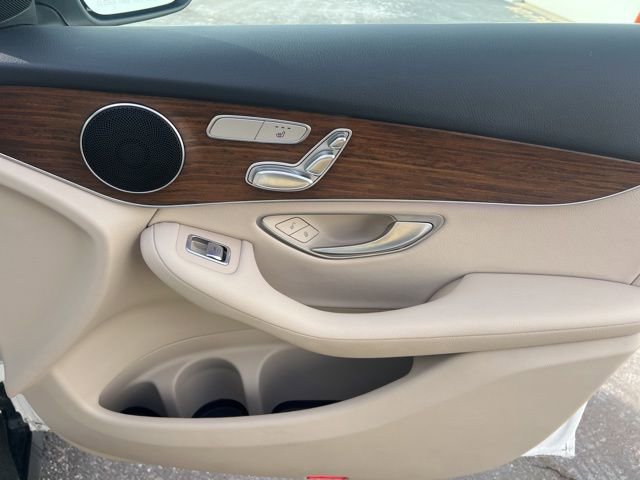 Used 2022 Mercedes-Benz GLC 300 4MATIC image 35