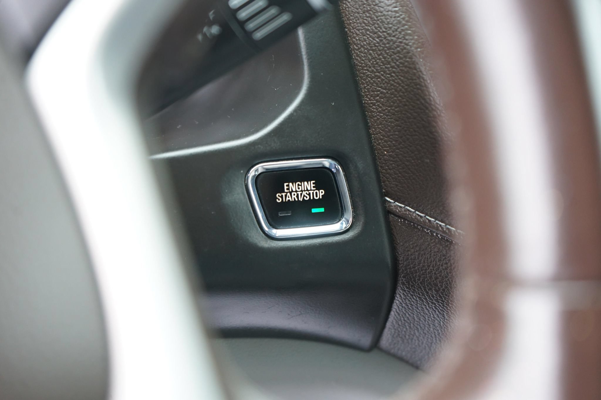 Used 2017 GMC Acadia SLT AWD/4WD image 25