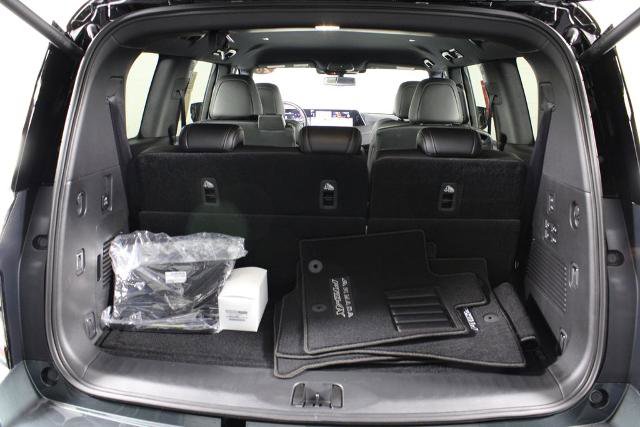 Certified 2026 Nissan Armada PRO-4X image 17