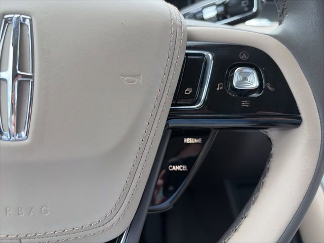 Used 2023 Lincoln Aviator 2WD image 14