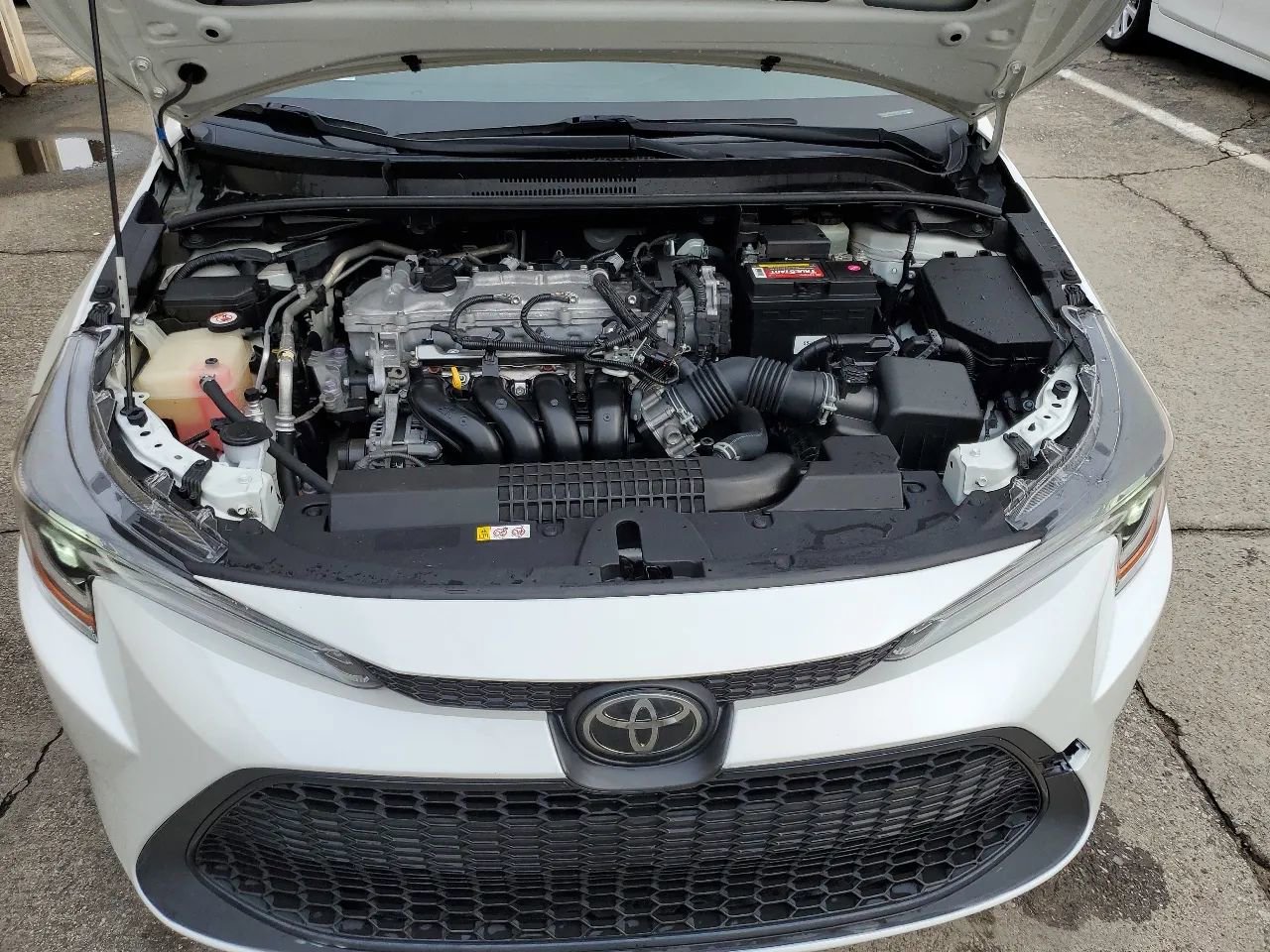 Used 2020 Toyota Corolla LE image 38