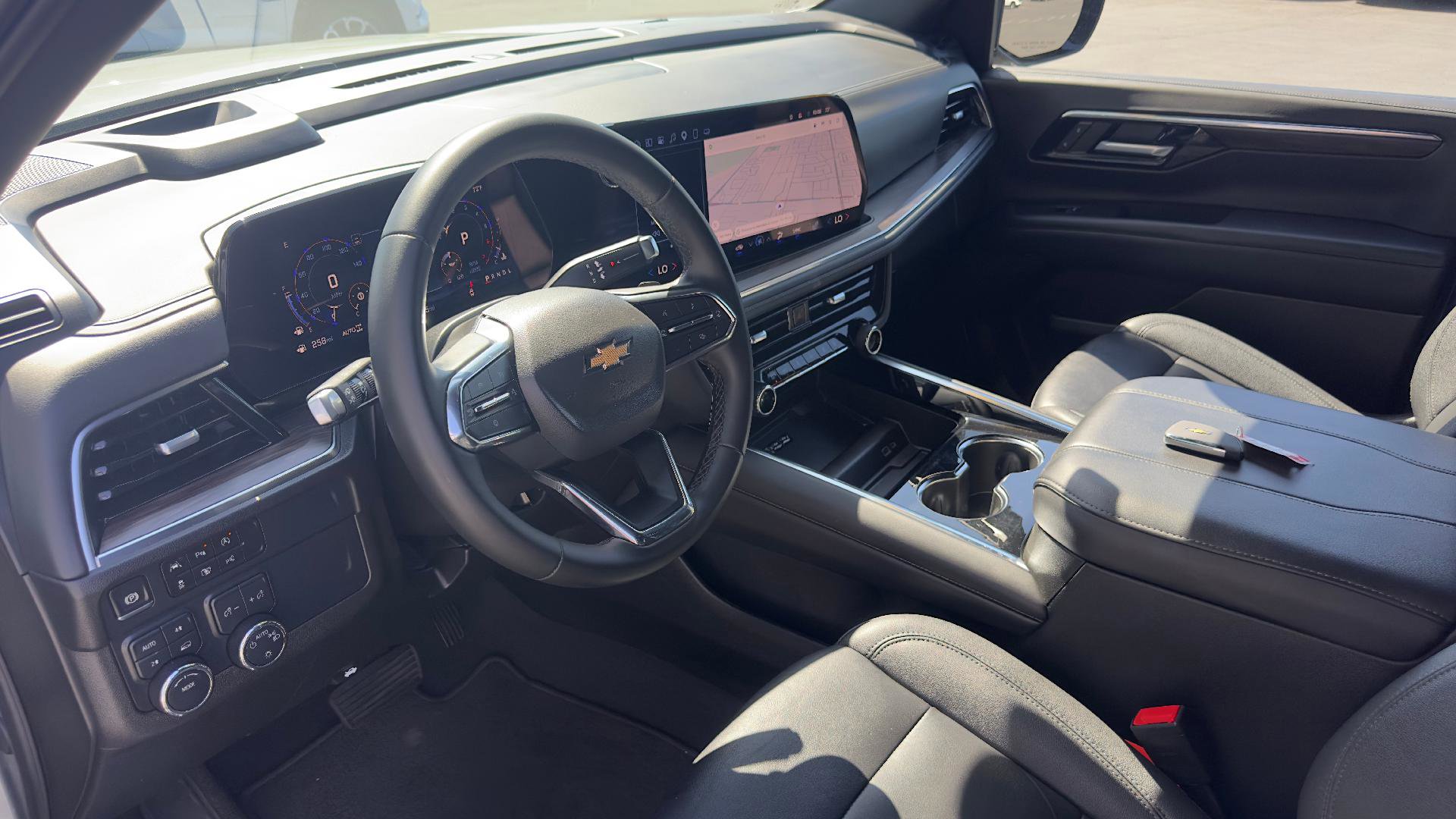 Used 2025 Chevrolet Tahoe LT AWD/4WD image 18