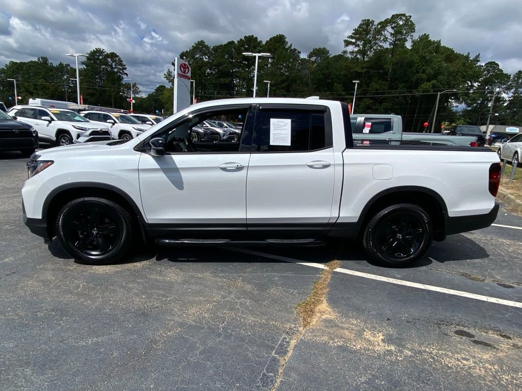Used 2021 Honda Ridgeline Black Edition image 4