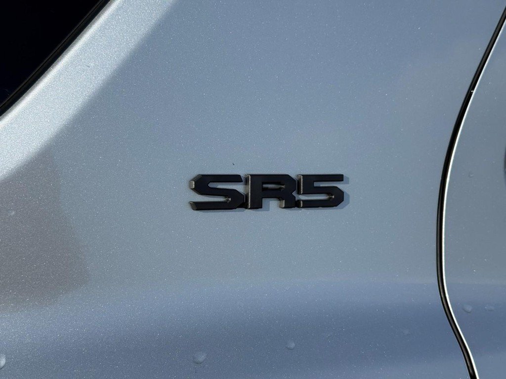Used 2025 Toyota 4Runner SR5 AWD/4WD image 7