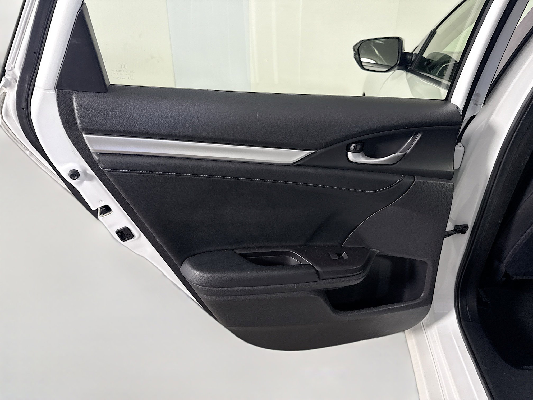 Used 2019 Honda Civic Touring image 26