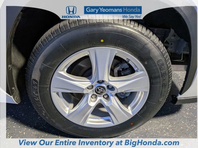 Used 2022 Toyota Highlander L FWD image 14