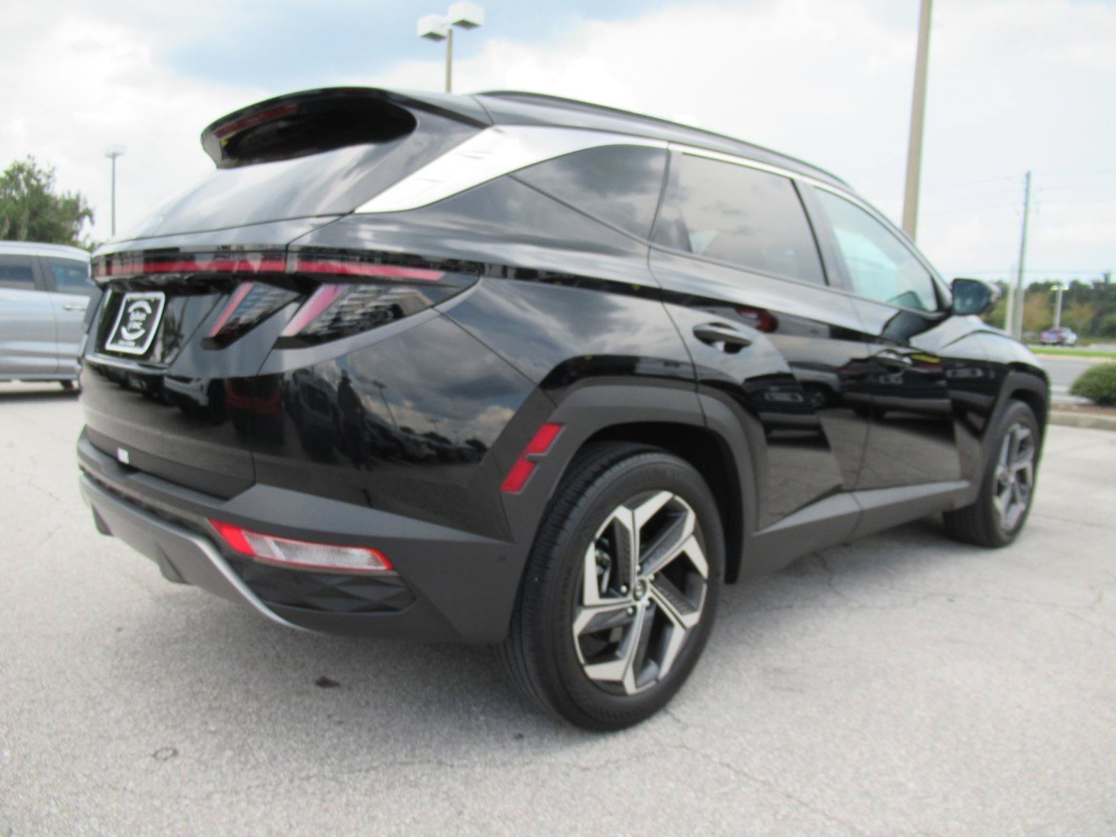 Used 2024 Hyundai Tucson Limited FWD image 7