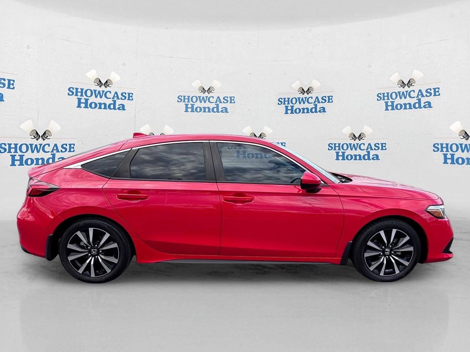 Certified 2024 Honda Civic EX-L image 9