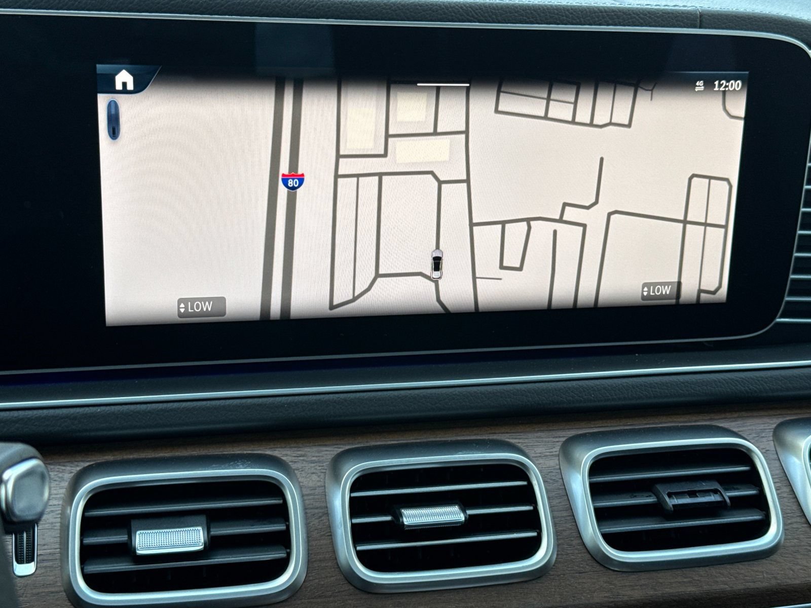 New 2026 Mercedes-Benz GLS 450 4MATIC image 19