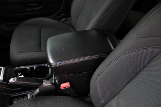 Used 2018 Jeep Wrangler Unlimited Sahara image 20