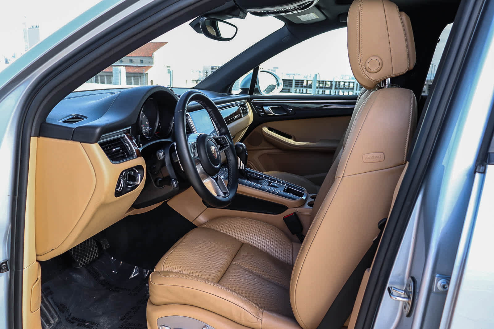 Used 2017 Porsche Macan S image 19