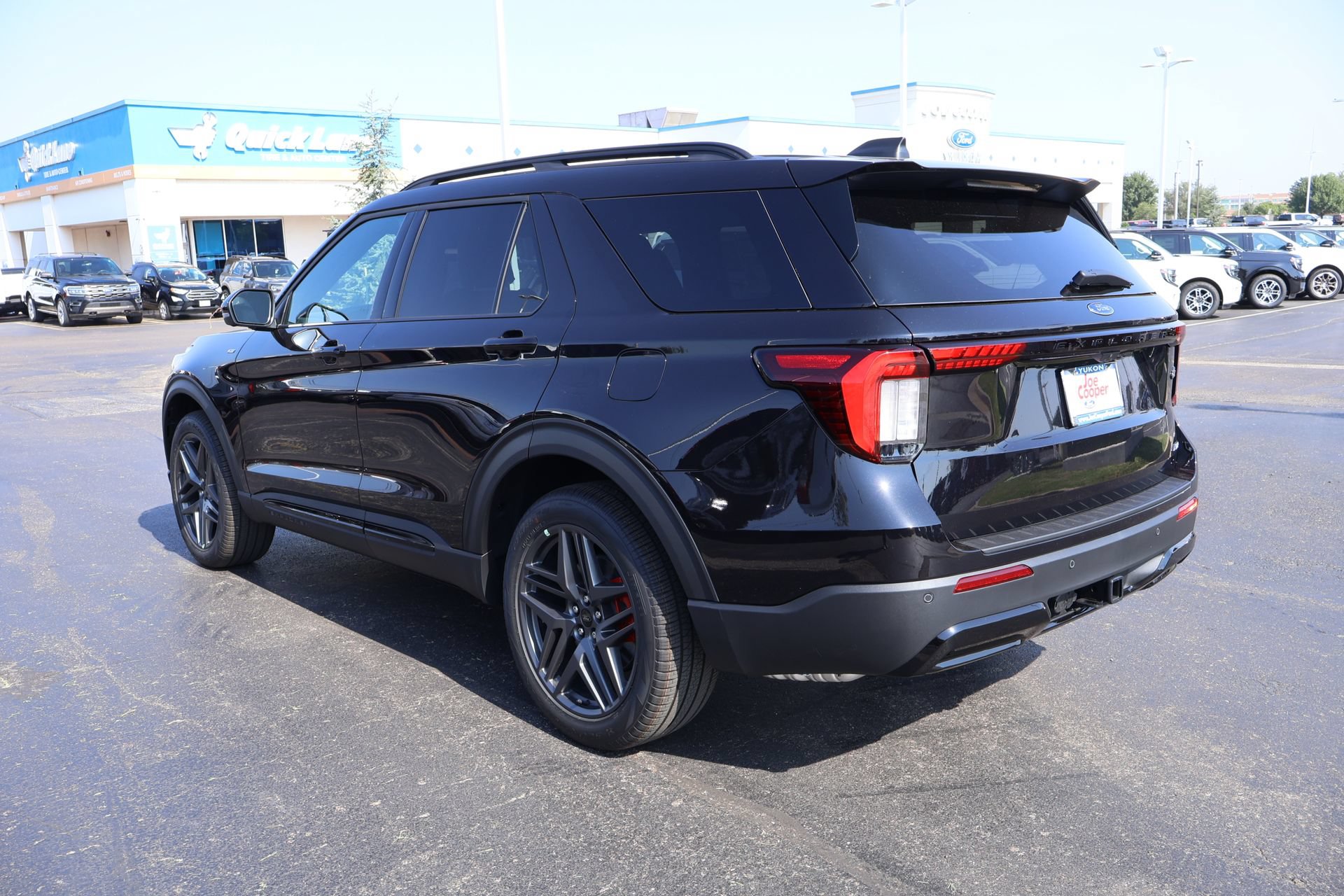 New 2026 Ford Explorer ST-Line w/ ST-Line Street Pack AWD/4WD image 23