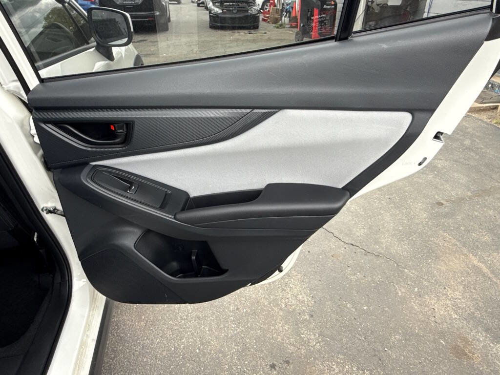 Used 2019 Subaru Crosstrek 2.0i Premium image 31