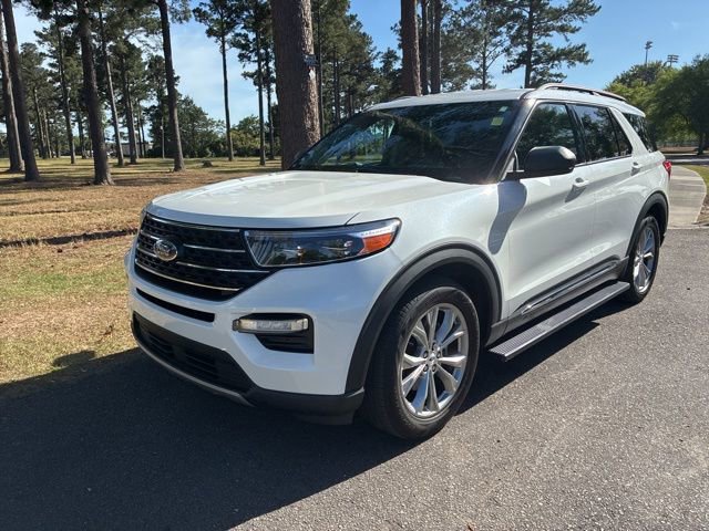 Used 2023 Ford Explorer XLT w/ Equipment Group 202A RWD image 7