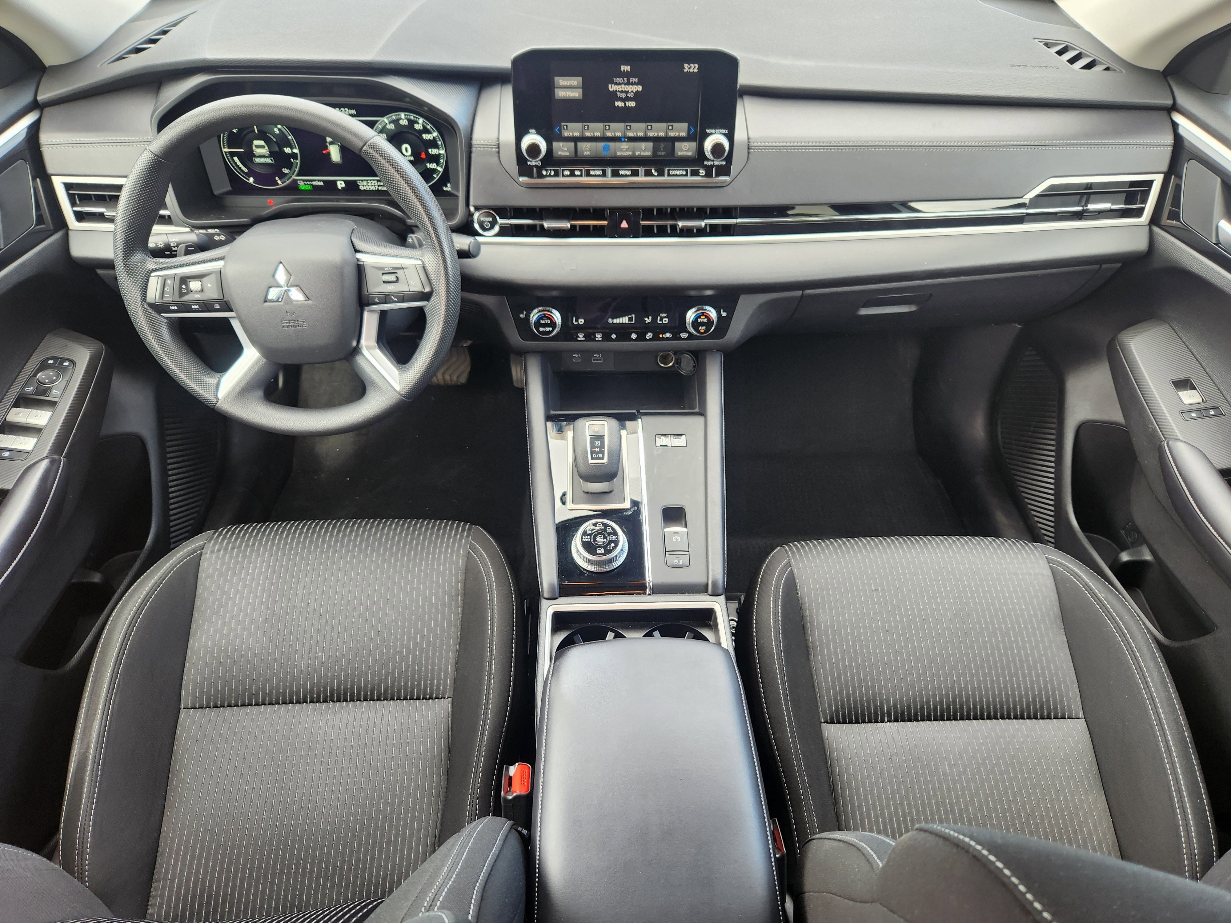Used 2025 Mitsubishi Outlander ES AWD/4WD image 20