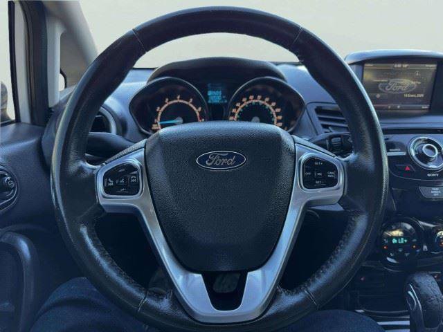 Used 2014 Ford Fiesta Titanium FWD image 28