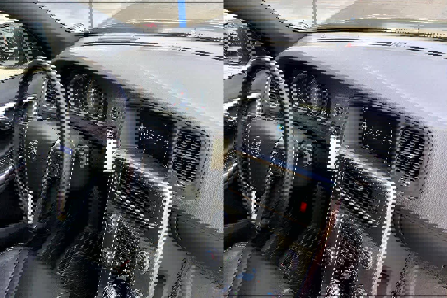 Used 2016 Volvo S60 T5 Premier w/ Convenience Package image 31