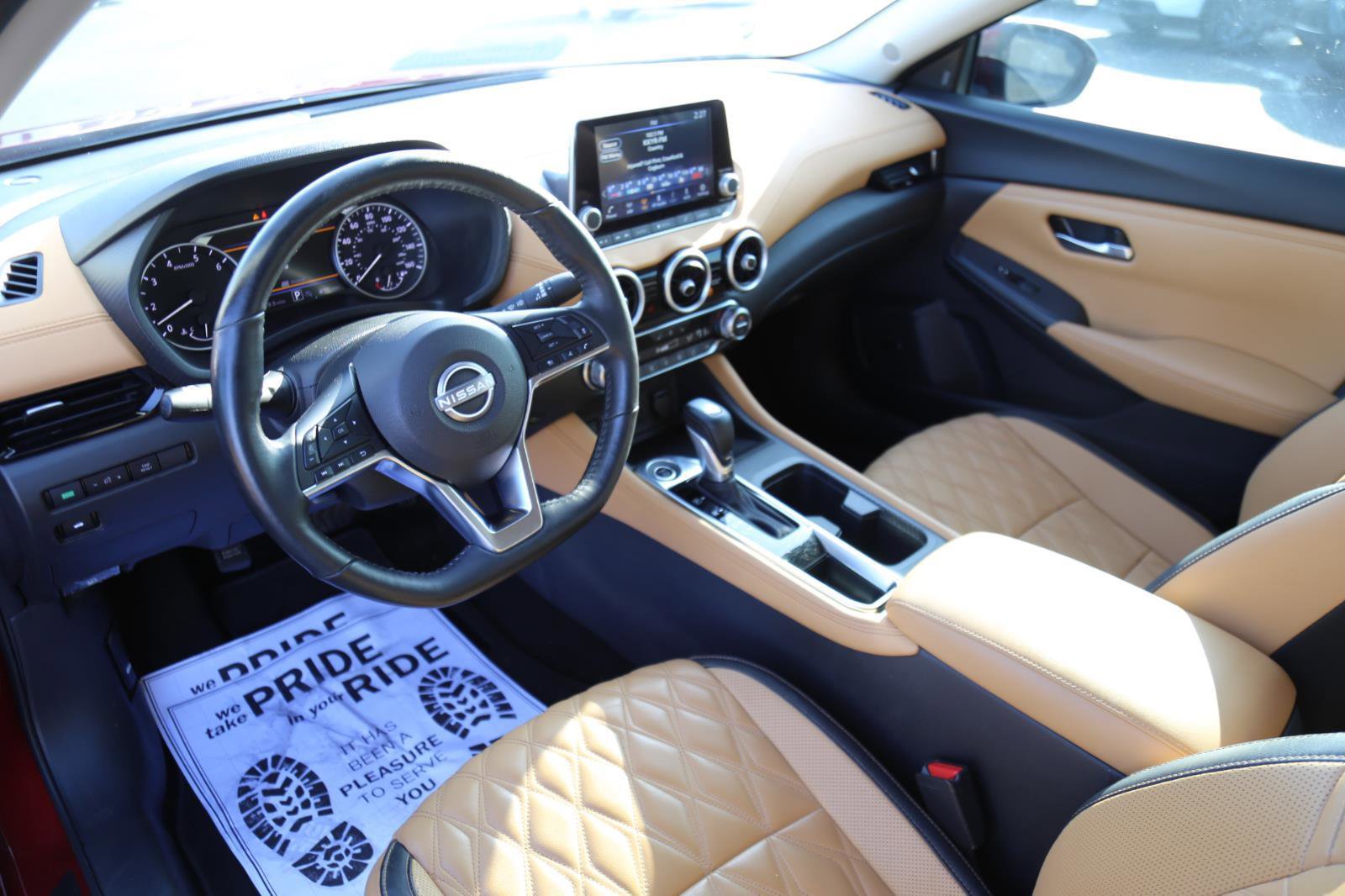 Used 2025 Nissan Sentra SV w/ SV Premium Package image 5