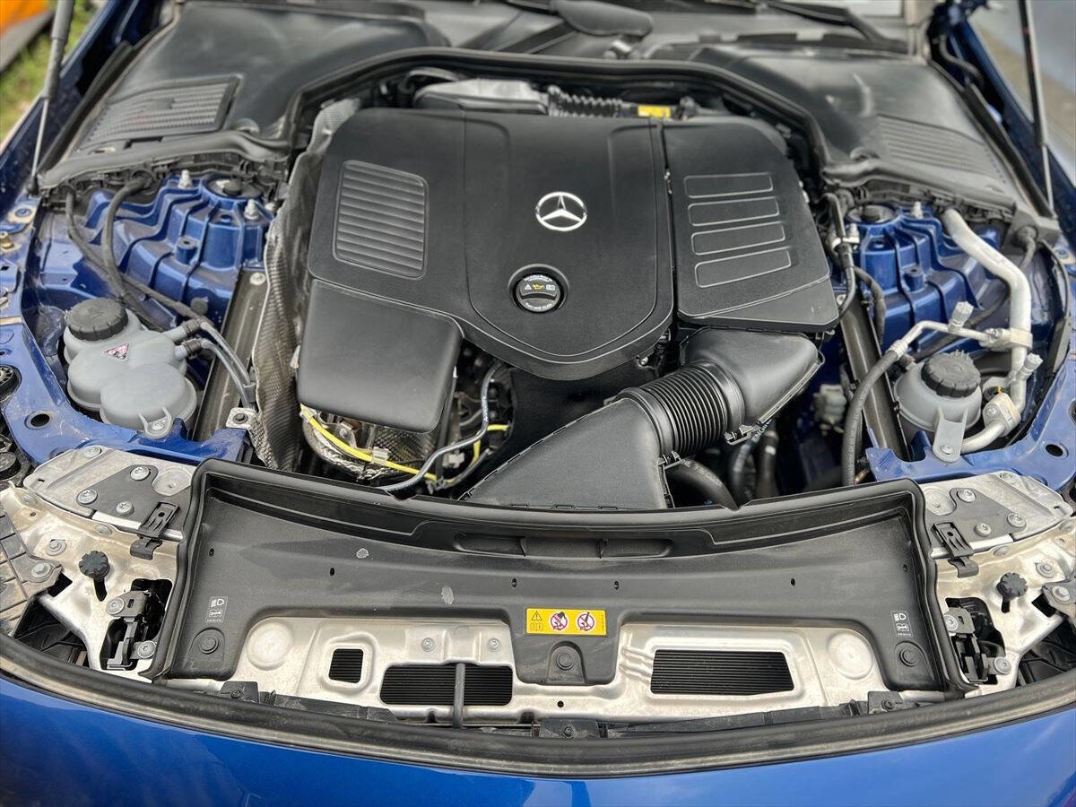 Used 2024 Mercedes-Benz CLE 300 4MATIC Coupe image 15