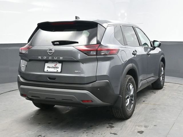 Used 2023 Nissan Rogue S AWD/4WD image 6